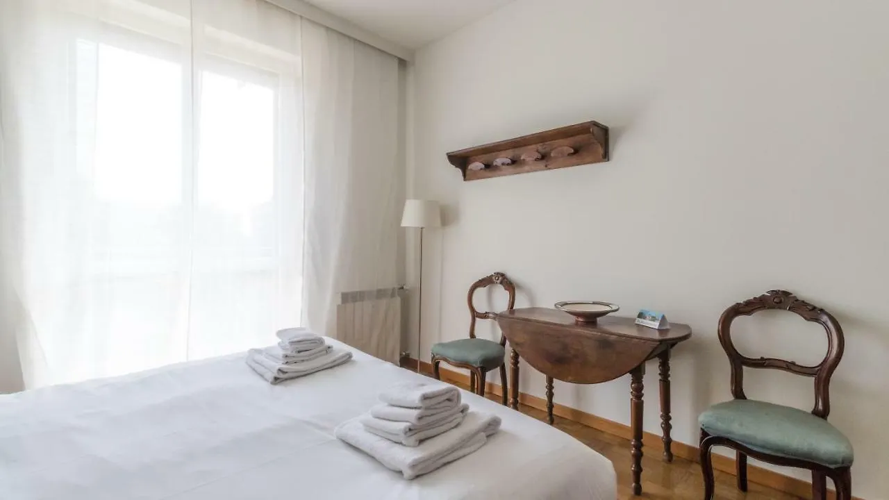 Italianway - Montecatini 15 Apartman Milánó 0*,
