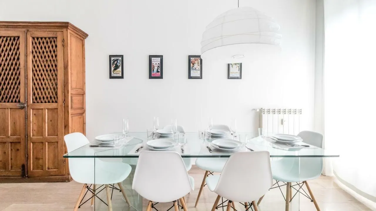 Italianway - Montecatini 15 Apartman Milánó 0*,  Olaszország